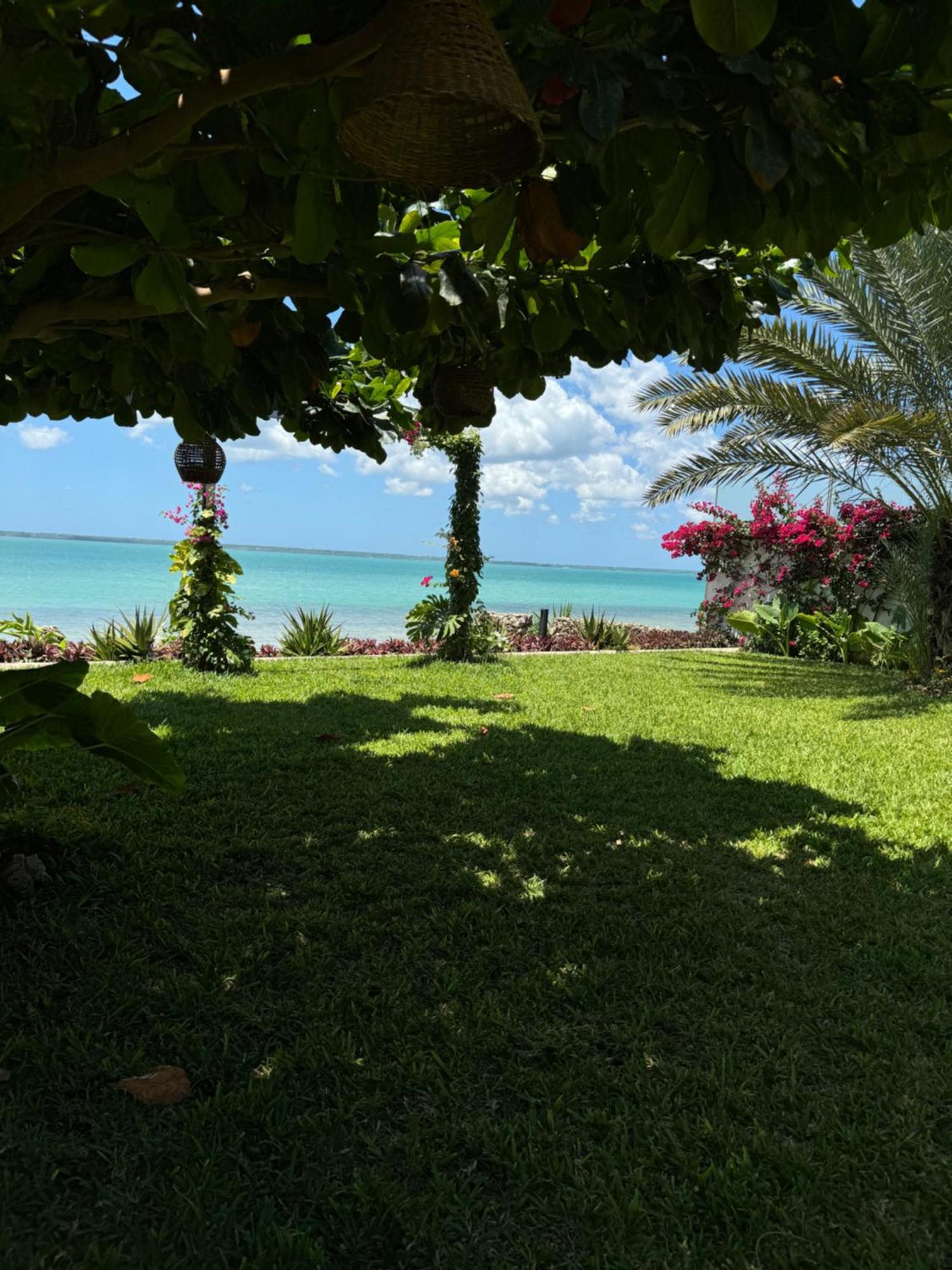Zanzibar Dt Beachfront Villa Mkunguni Экстерьер фото