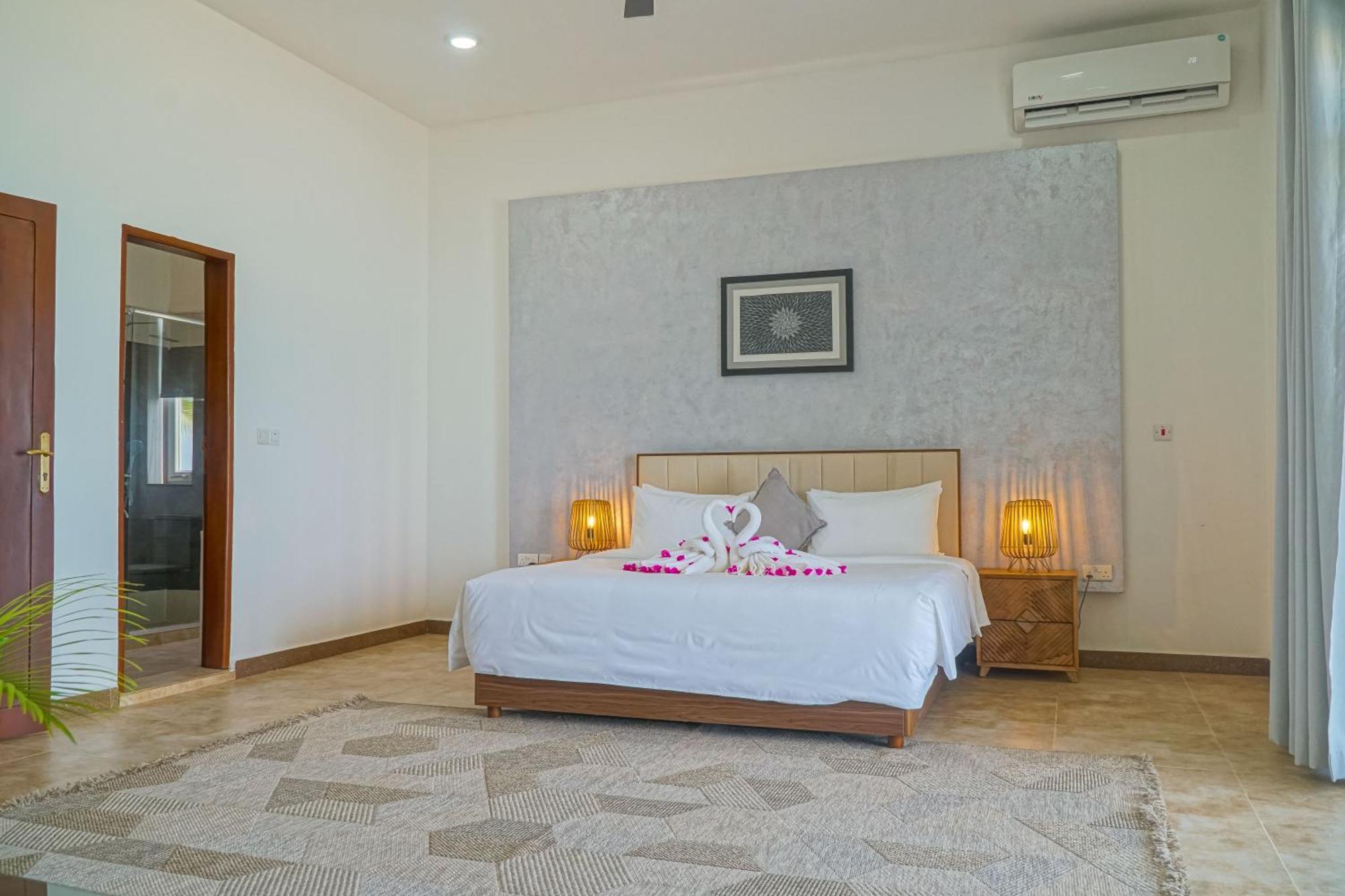 Zanzibar Dt Beachfront Villa Mkunguni Экстерьер фото